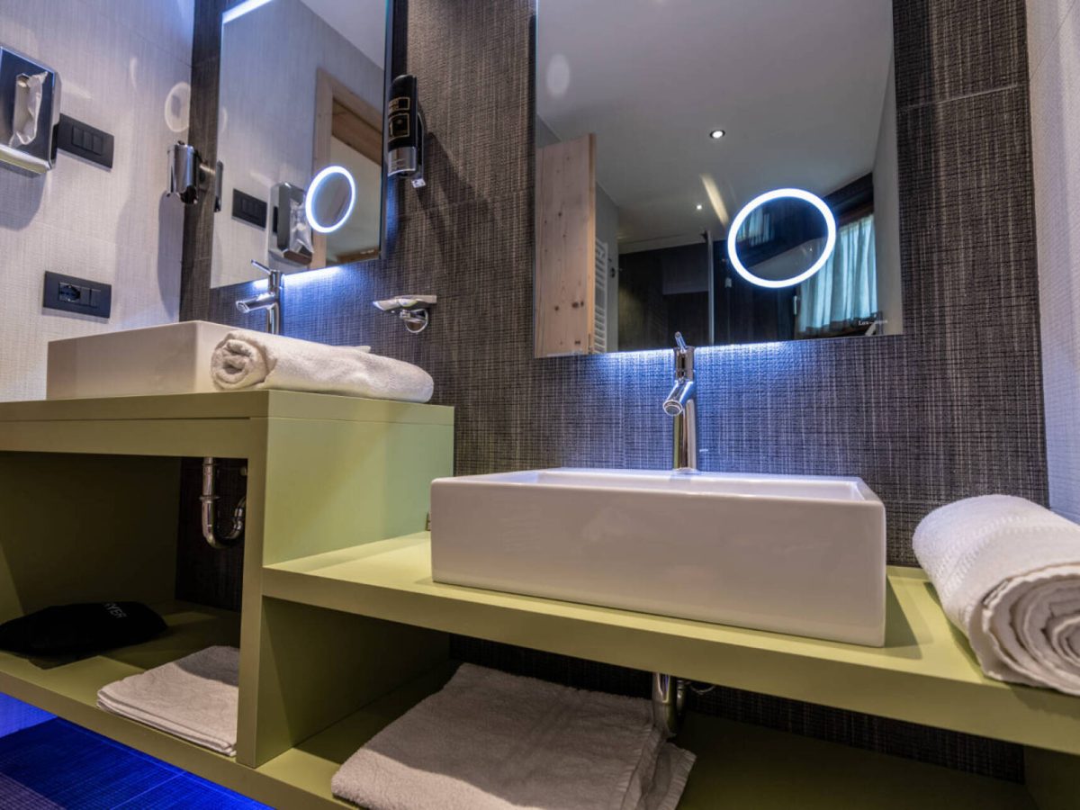 Family Feeling Suite (5)